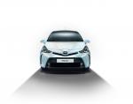 Toyota Prius + 2015 года